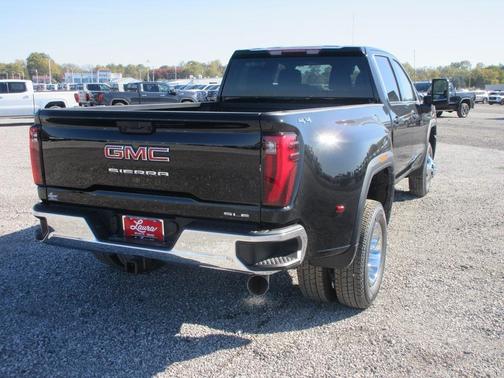 2026 GMC Sierra 3500 SLE