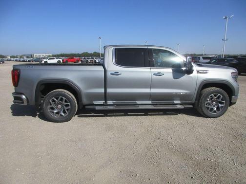 Sterling 2026 GMC Sierra 1500 SLT