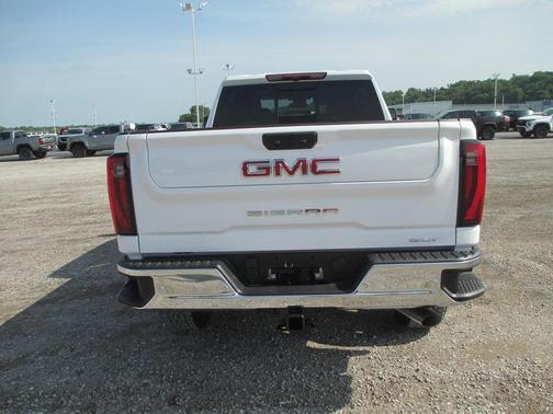 2025 GMC Sierra 2500 SLT