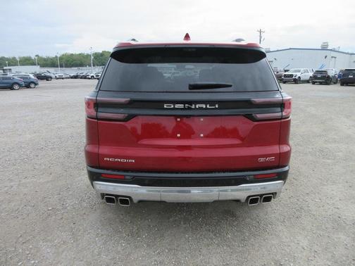 2025 GMC Acadia Denali