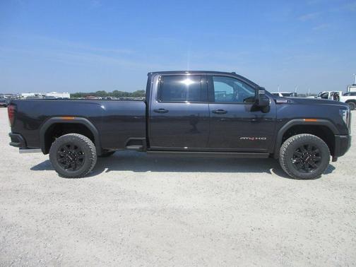 2026 GMC Sierra 3500 AT4