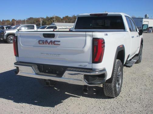 2026 GMC Sierra 3500 SLT
