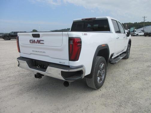 2025 GMC Sierra 2500 SLT