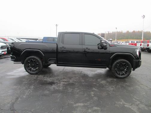 2024 GMC Sierra 2500 AT4