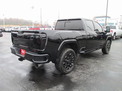 2024 GMC Sierra 2500 AT4