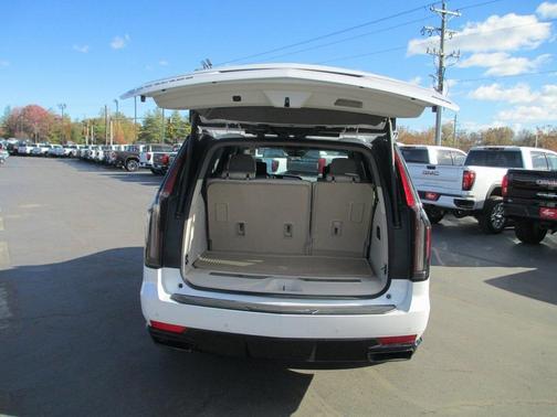 2023 Cadillac Escalade Sport Platinum