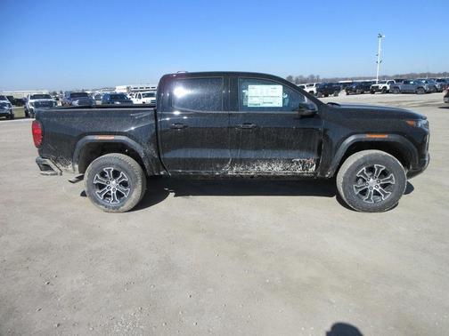 2025 GMC Canyon AT4