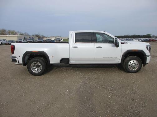 Glacier White 2026 GMC Sierra 3500 Denali