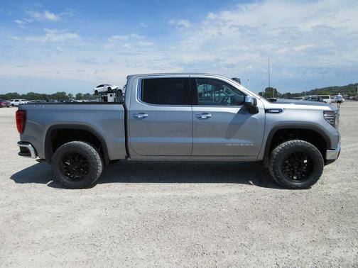 Sterling 2026 GMC Sierra 1500 SLT