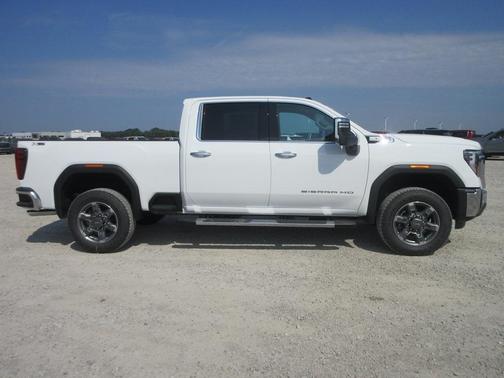 2025 GMC Sierra 2500 SLT