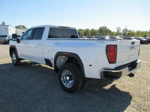 2026 GMC Sierra 3500 SLE