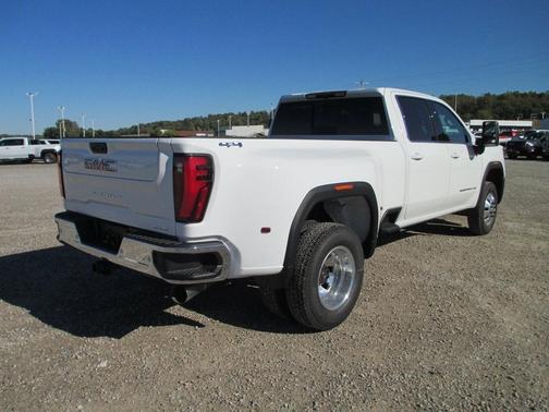 2026 GMC Sierra 3500 SLE