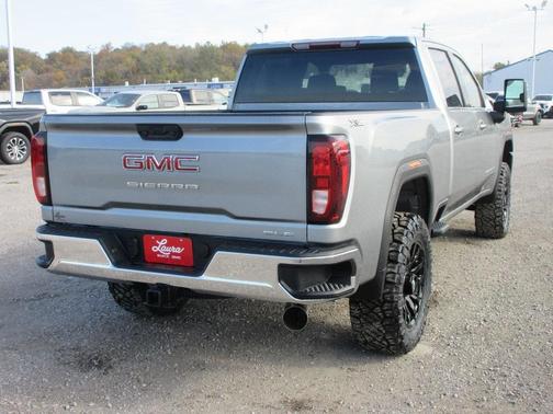 2026 GMC Sierra 2500 SLE