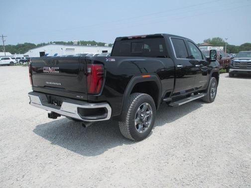 2025 GMC Sierra 2500 SLT