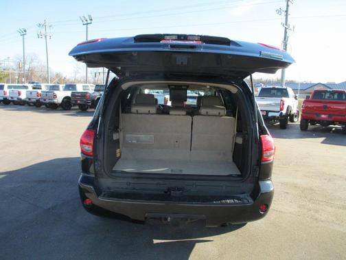 2015 Toyota Sequoia SR5