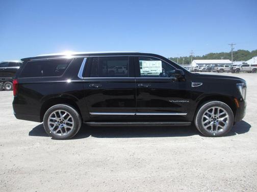Onyx Black 2026 GMC Yukon XL Elevation