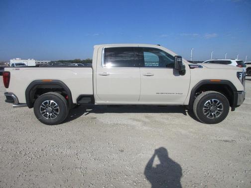 2026 GMC Sierra 2500 SLE