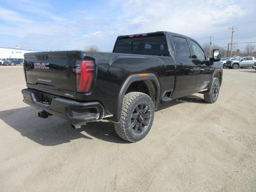 2025 GMC Sierra 2500 AT4