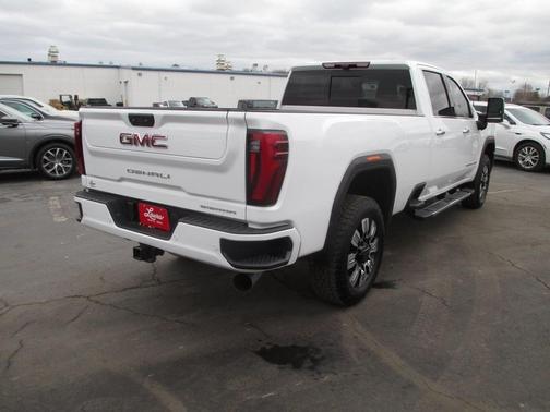 2025 GMC Sierra 3500 Denali