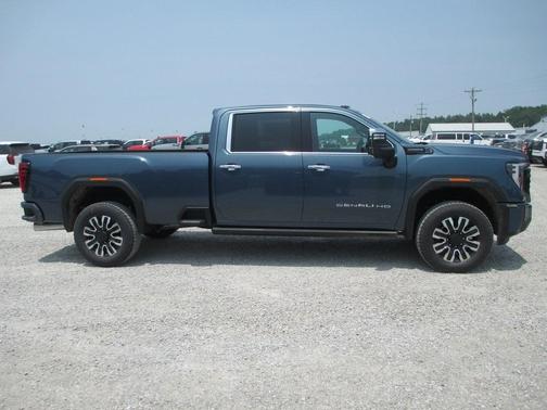 2025 GMC Sierra 3500 Denali Ultimate