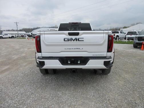 2025 GMC Sierra 3500 Denali Ultimate