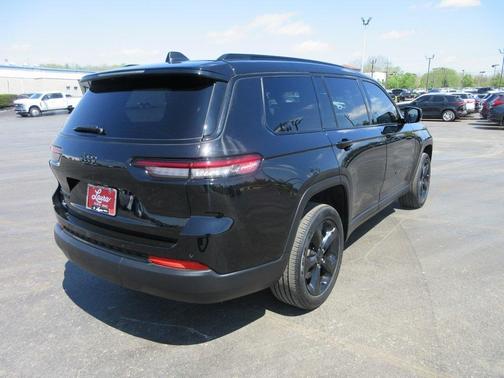 2022 Jeep Grand Cherokee L Laredo