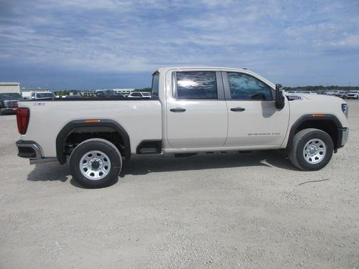 Dune 2026 GMC Sierra 2500 Pro