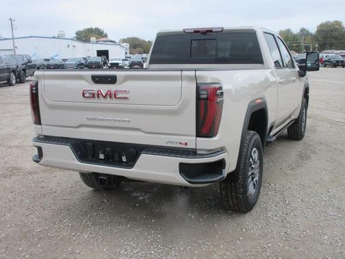2026 GMC Sierra 2500 AT4