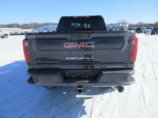 2025 GMC Sierra 2500 Denali
