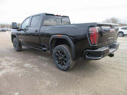 2025 GMC Sierra 2500 AT4