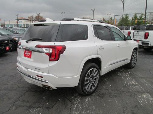 2021 GMC Acadia Denali