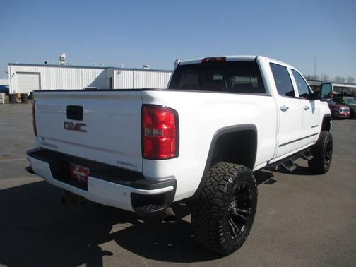 Summit White 2016 GMC Sierra 2500 Denali