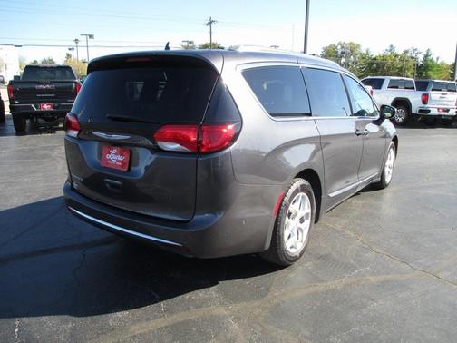 2020 Chrysler Pacifica Touring-L Plus