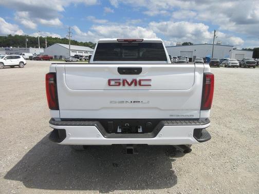 2025 GMC Sierra 2500 Denali