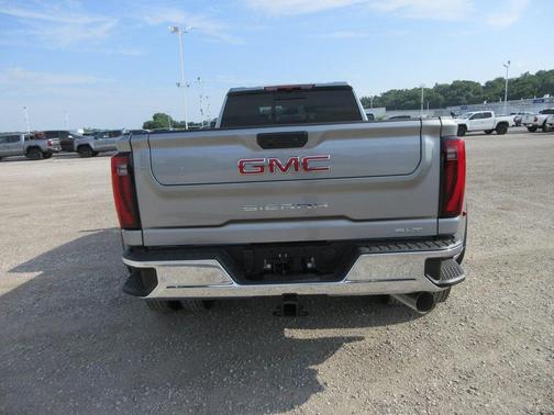 2025 GMC Sierra 3500 SLT