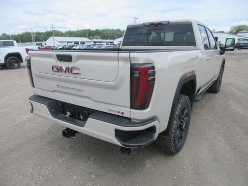 Dune 2026 GMC Sierra 2500 AT4