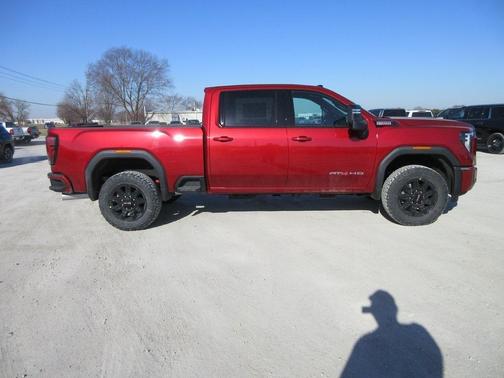 2025 GMC Sierra 2500 AT4