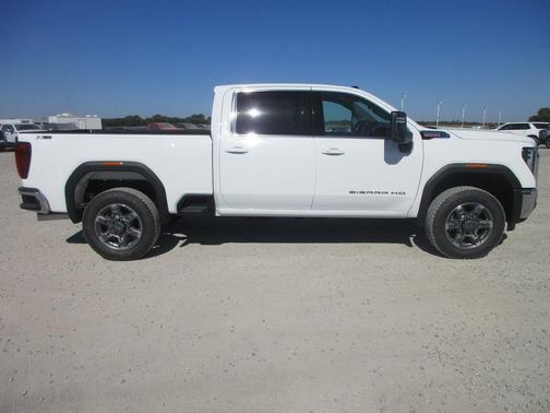 2026 GMC Sierra 2500 SLE