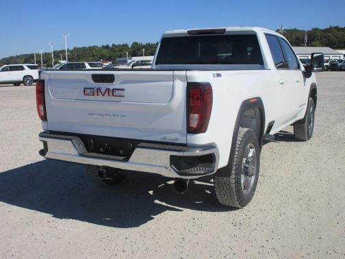 2026 GMC Sierra 2500 SLE