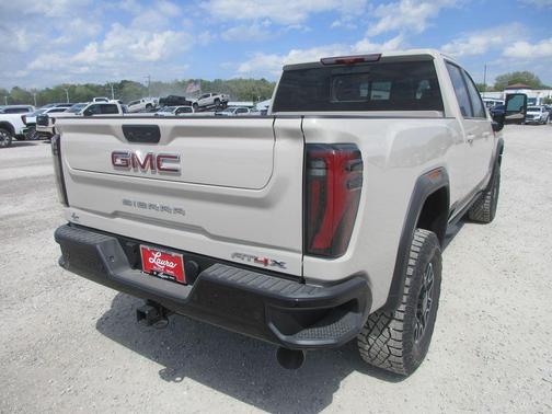 Dune 2026 GMC Sierra 2500 AT4X