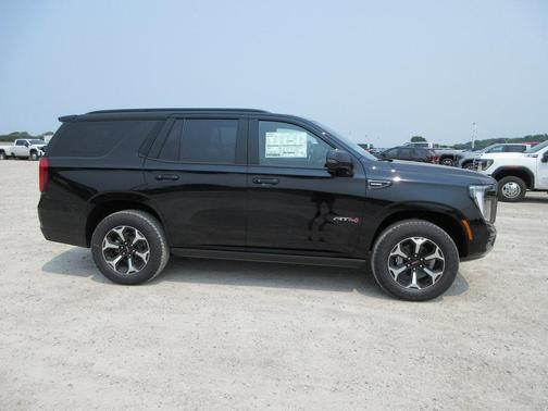 2025 GMC Yukon AT4