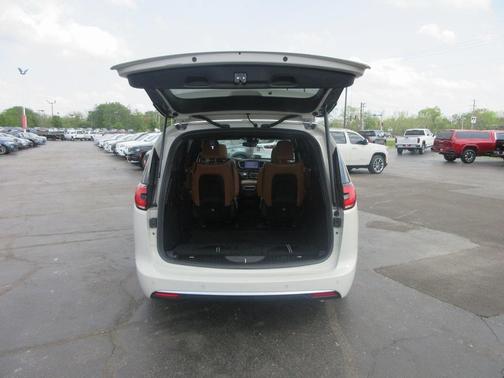 2021 Chrysler Pacifica Hybrid Pinnacle