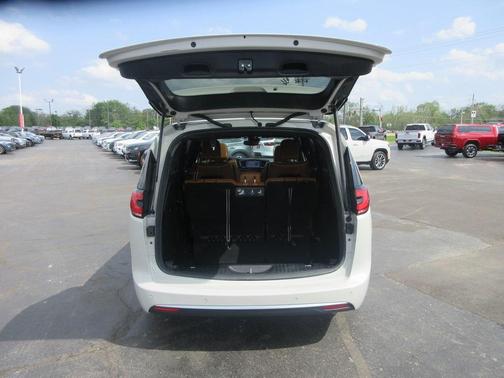 2021 Chrysler Pacifica Hybrid Pinnacle