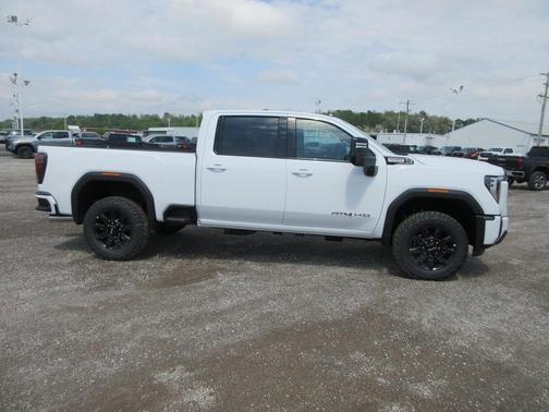 2025 GMC Sierra 2500 AT4