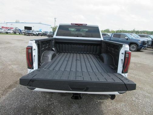 2025 GMC Sierra 2500 AT4