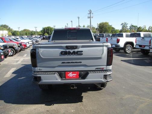 2025 GMC Sierra 2500 AT4