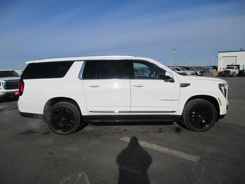 2025 GMC Yukon XL Elevation