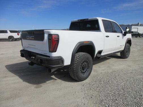 2025 GMC Sierra 2500 AT4X
