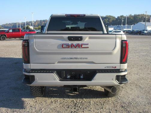 2026 GMC Sierra 3500 AT4
