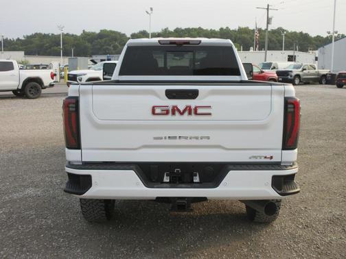2026 GMC Sierra 3500 AT4
